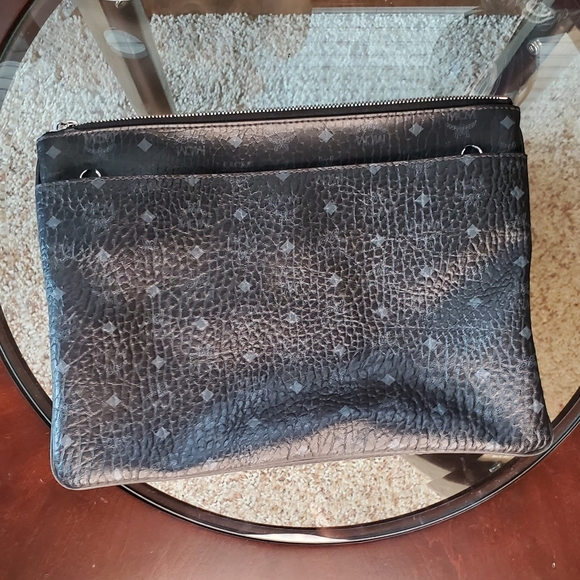MCM Visetos Pouch Clutch - Picture 5 of 12